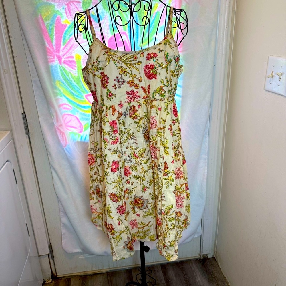 Bohemian Floral Mini Dress with Embroidered Sequins and Zip side